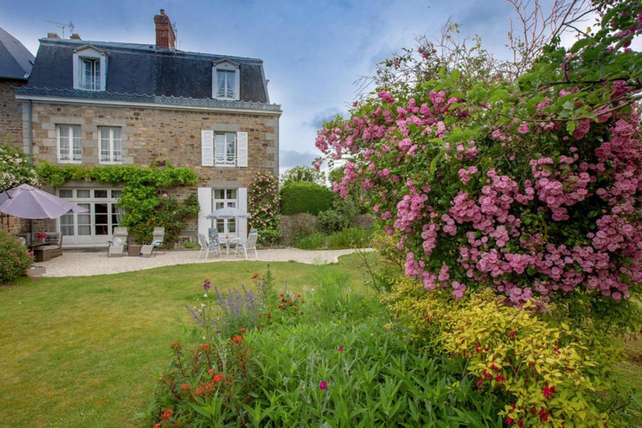 Maison D'Hotes De Charme La Rose De Ducey Pres Du Mont Saint Michel Exterior foto