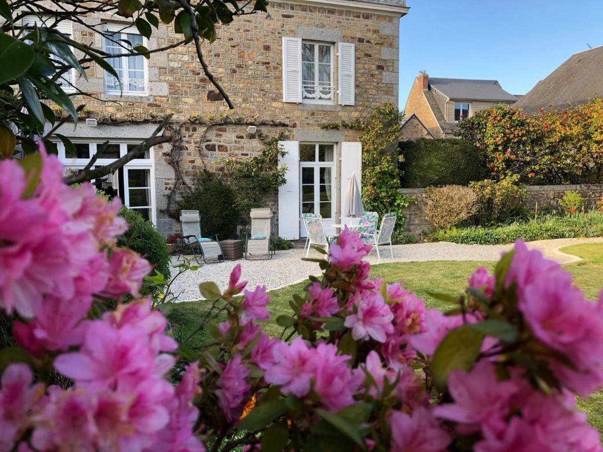 Maison D'Hotes De Charme La Rose De Ducey Pres Du Mont Saint Michel Exterior foto